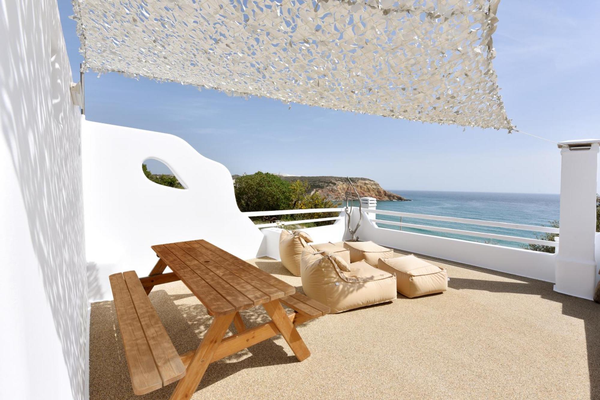 Giourgas Studios & Apartments Provatas Exterior photo
